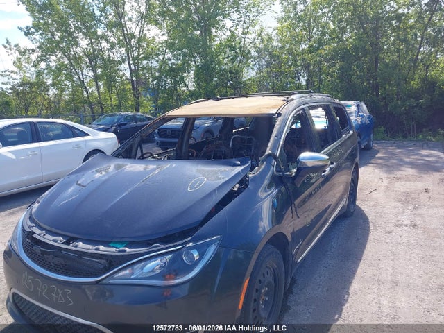 2020 Chrysler Pacifica Hybrid Limited მანქანა იყიდება აუქციონზე, vin: 2C4RC1N73LR151080, აუქციონის ნომერი: 12572783