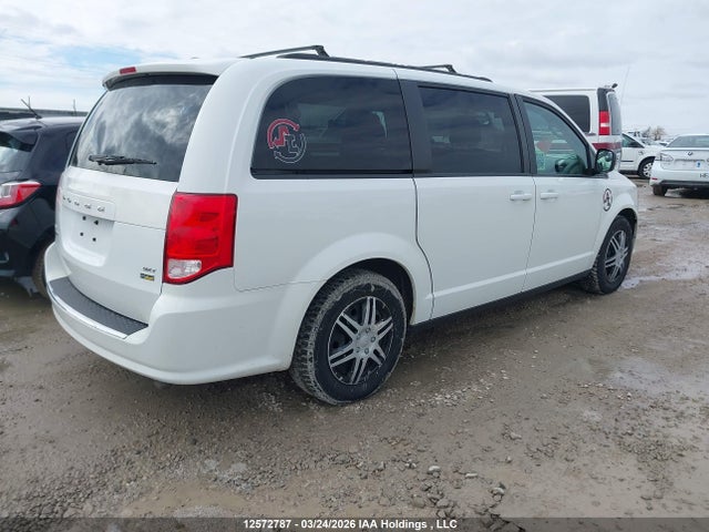 2C4RDGBG3JR219251 Dodge Grand Caravan Se