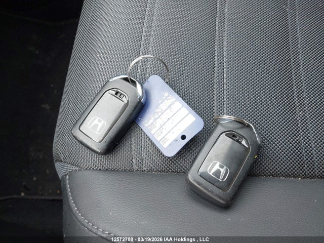 2HKRW2H4XNH216232 Honda CR-V