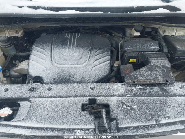KNDMB5C10J6352703 KIA SEDONA LX