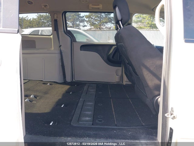 12572812 :رقم المزاد ، 2C4RDGBG9DR500880 vin ، 2013 Dodge Grand Caravan Se مزاد بيع