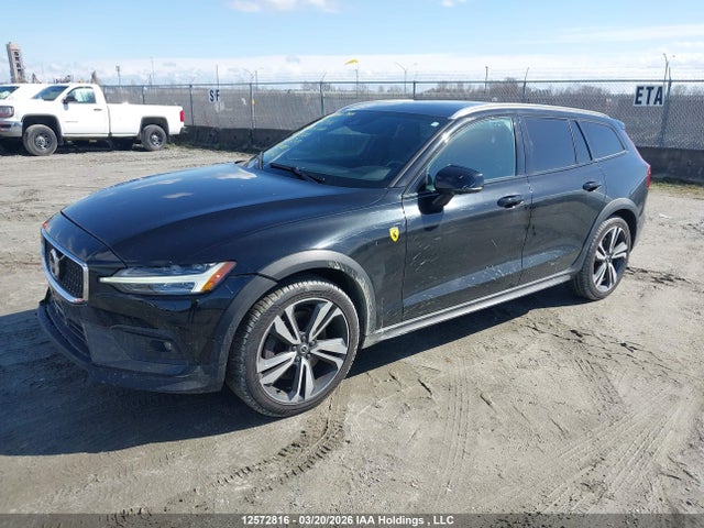 YV4102WK2K1003520 Volvo V60 Cross Country T5 Momentum
