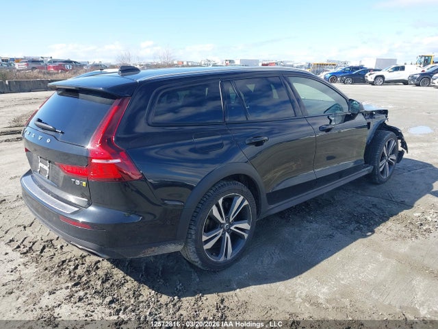 YV4102WK2K1003520 Volvo V60 Cross Country T5 Momentum