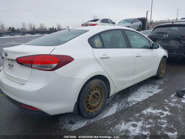 3KPFL4A73JE230063 KIA Forte