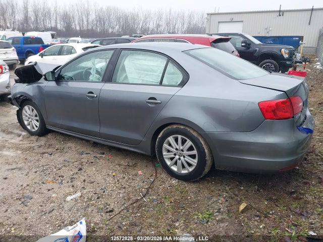 3VWBK7AJ9EM411921 Volkswagen JETTA SE