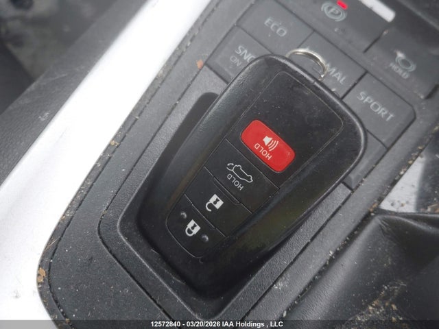 2T3R1RFV3LC076020 Toyota Rav4 Xle