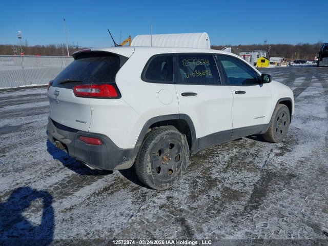 1C4PJMAS5HW638692 Jeep Cherokee Sport