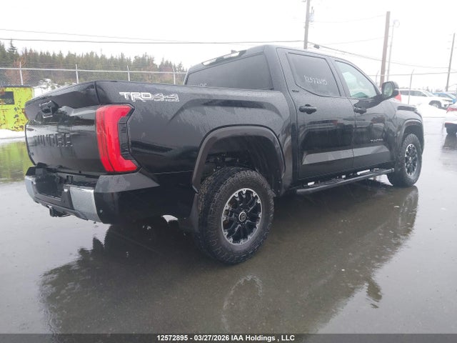 Aukcja sprzedaży 2024 Toyota Tundra Sr 4x4, vin: 5TFLA5DB9RX135601, numer aukcji: 12572895
