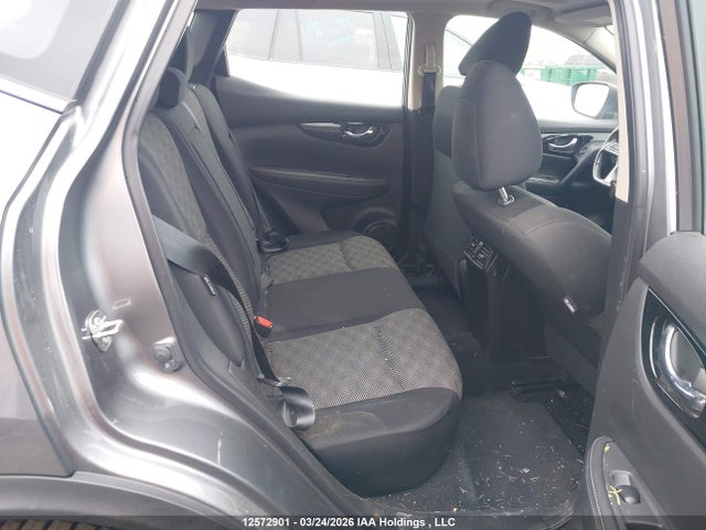 JN1BJ1BW3NW487800 Nissan Rogue Sport Sv