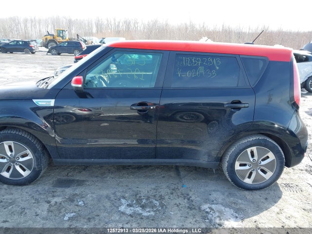 KNDJX3AE9J7026133 KIA Soul Ev Luxury