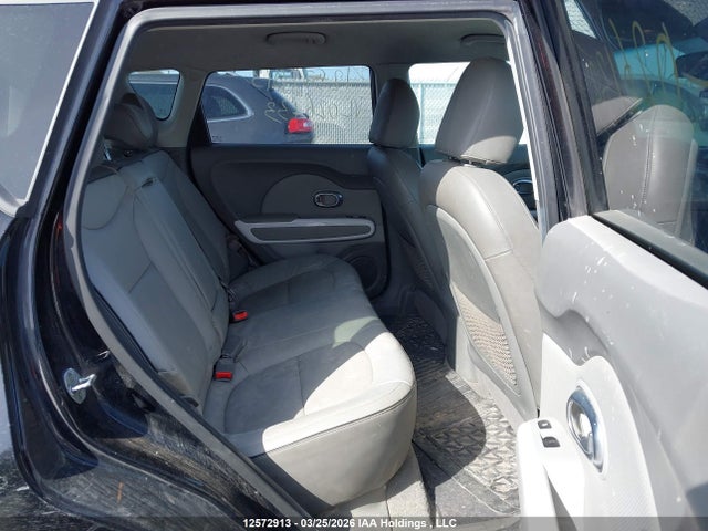 KNDJX3AE9J7026133 KIA Soul Ev Luxury