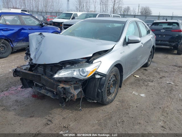 12572920 :رقم المزاد ، 4T1BD1FK3FU143999 vin ، 2015 Toyota Camry Hybrid/le/xle/se مزاد بيع