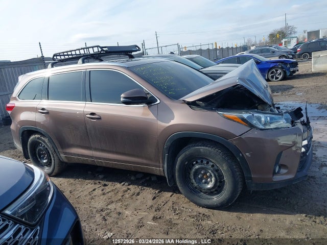 Aukcja sprzedaży 2018 Toyota Highlander Limited/ltd Platinum, vin: 5TDDZRFH6JS821692, numer aukcji: 12572926