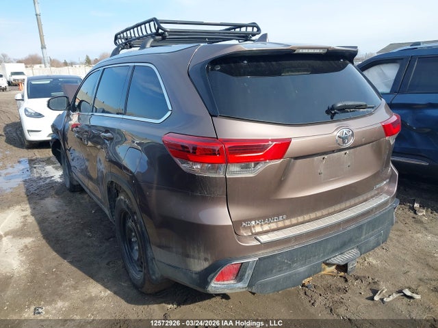 Aukcja sprzedaży 2018 Toyota Highlander Limited/ltd Platinum, vin: 5TDDZRFH6JS821692, numer aukcji: 12572926