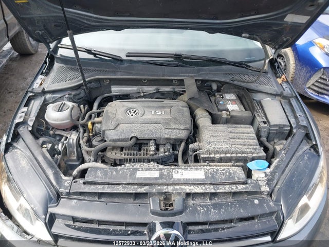 3VW217AU5HM042881 Volkswagen Golf S/wolfsburg/se/sel