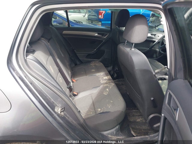 3VW217AU5HM042881 Volkswagen Golf S/wolfsburg/se/sel
