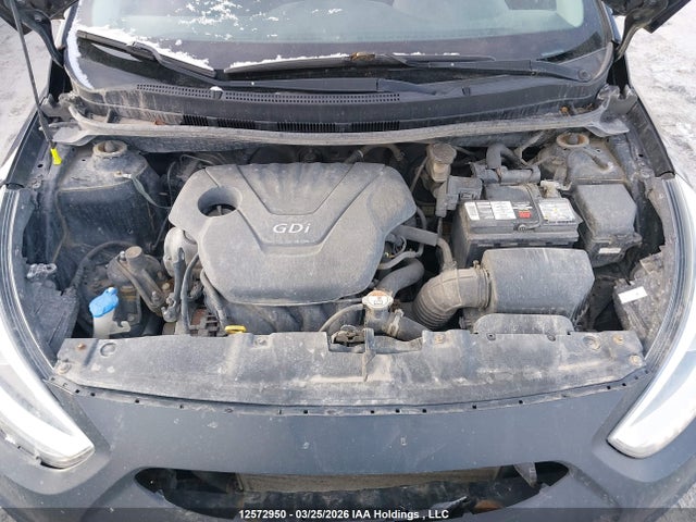 12572950 :رقم المزاد ، KMHCU5AE2FU226885 vin ، 2015 Hyundai Accent Gls/se مزاد بيع