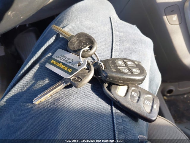 12572951 :رقم المزاد ، KNAFG525977108837 vin ، 2007 Kia Rondo Lx/ex مزاد بيع