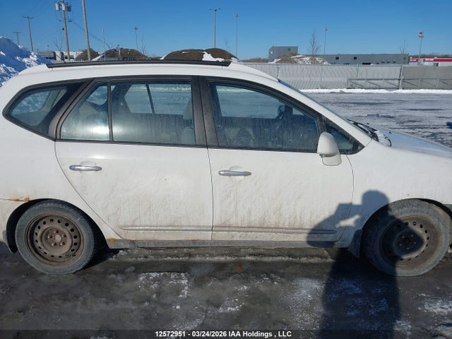 12572951 :رقم المزاد ، KNAFG525977108837 vin ، 2007 Kia Rondo Lx/ex مزاد بيع