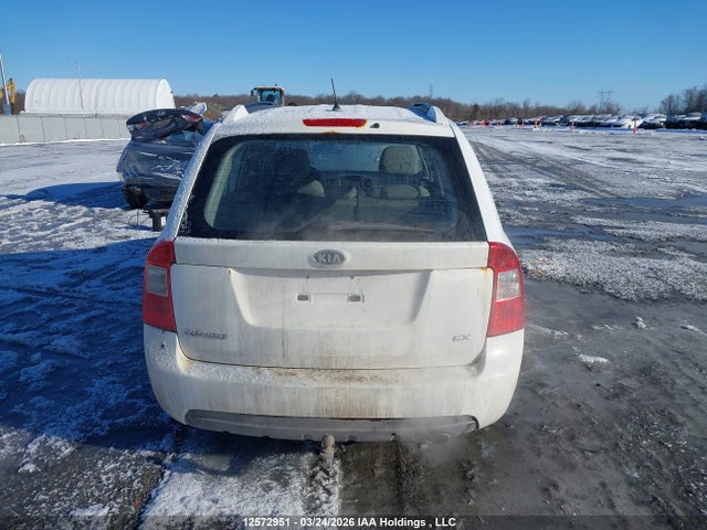 12572951 :رقم المزاد ، KNAFG525977108837 vin ، 2007 Kia Rondo Lx/ex مزاد بيع