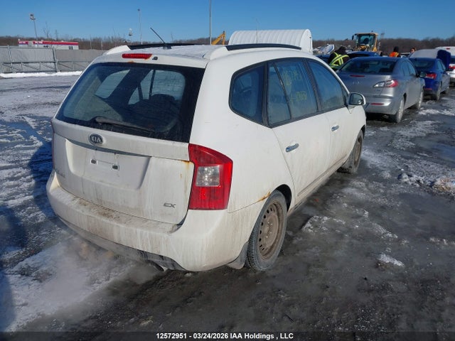 12572951 :رقم المزاد ، KNAFG525977108837 vin ، 2007 Kia Rondo Lx/ex مزاد بيع