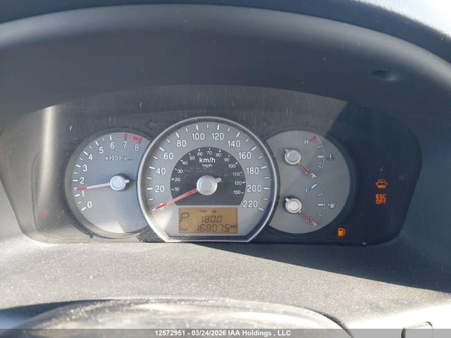 12572951 :رقم المزاد ، KNAFG525977108837 vin ، 2007 Kia Rondo Lx/ex مزاد بيع