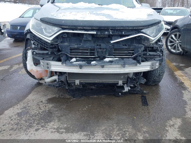 2HKRW2H26JH101216 Honda CR-V LX