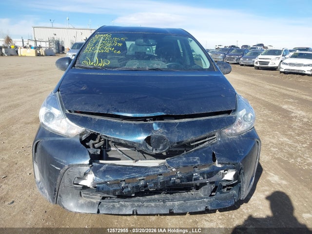 JTDZN3EU0HJ068648 Toyota PRIUS V