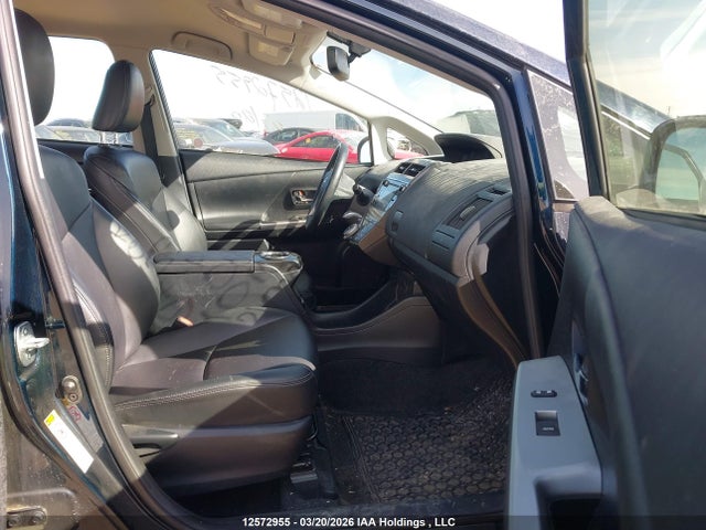 JTDZN3EU0HJ068648 Toyota PRIUS V