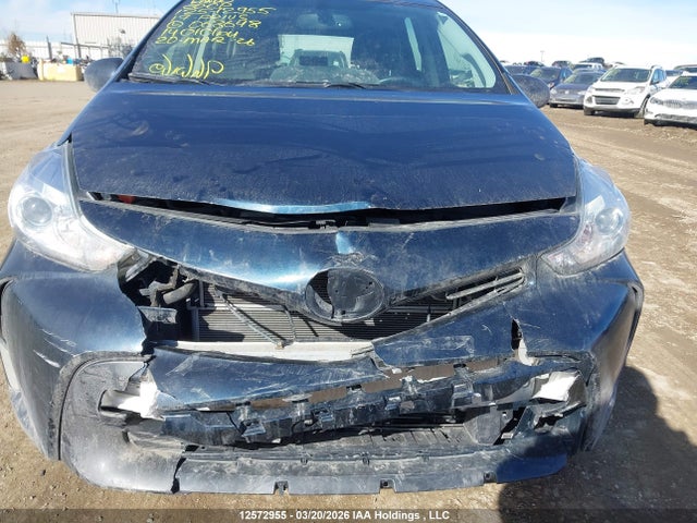 JTDZN3EU0HJ068648 Toyota PRIUS V