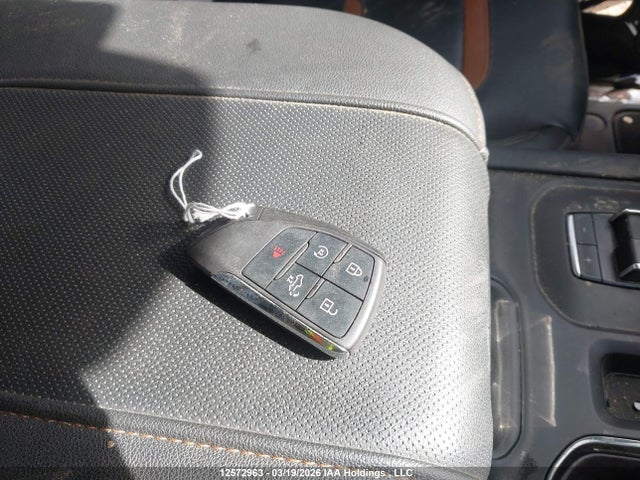 1GTUUEE85PZ295412 GMC Sierra K1500 At4
