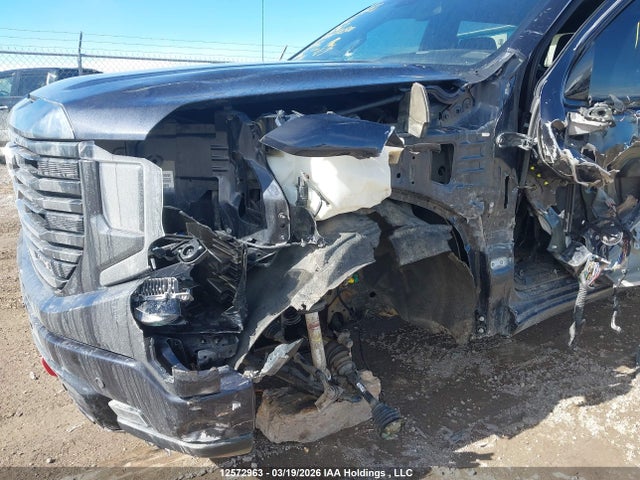 1GTUUEE85PZ295412 GMC Sierra K1500 At4