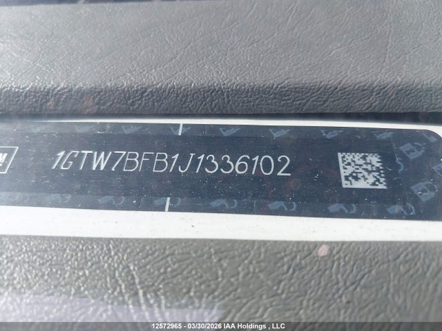 12572965 :رقم المزاد ، 1GTW7BFB1J1336102 vin ، 2018 Gmc Savana G2500 مزاد بيع