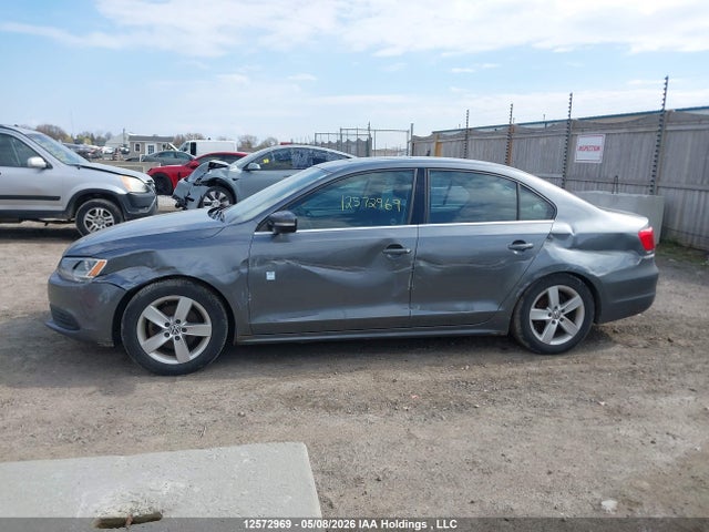 3VWB07AJ2EM409692 Volkswagen Jetta 1.8 Tsi Comfortline