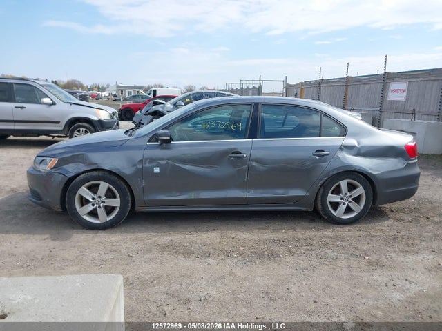 3VWB07AJ2EM409692 Volkswagen Jetta 1.8 Tsi Comfortline