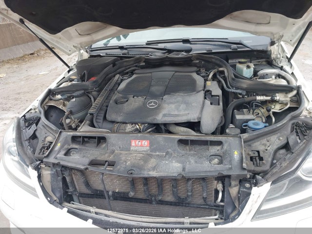 Продажа на аукционе авто 2013 Mercedes-benz C 350 4matic, vin: WDDGF8JB0DA834917, номер лота: 12572975