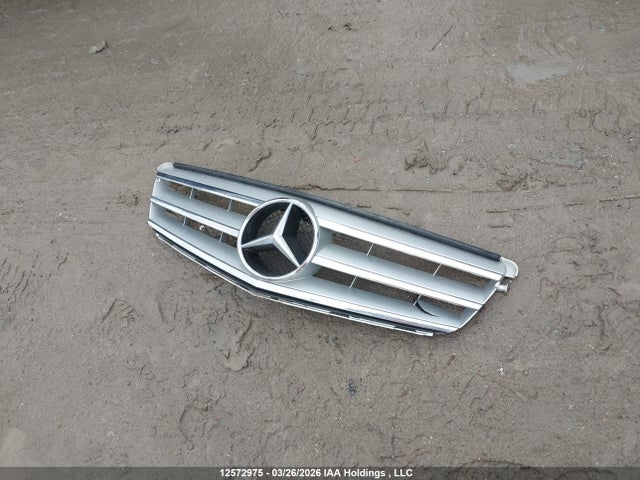 Продажа на аукционе авто 2013 Mercedes-benz C 350 4matic, vin: WDDGF8JB0DA834917, номер лота: 12572975