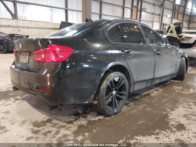 BMW 330 XI 2018 WBA8D9C50JA614722 Image 4