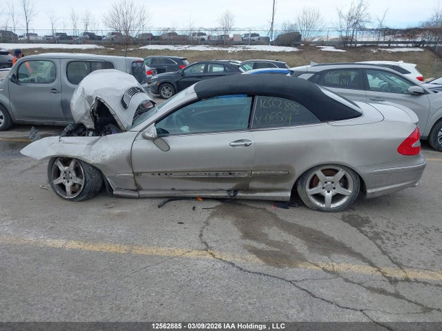 2007 Mercedes-benz Clk 550 მანქანა იყიდება აუქციონზე, vin: WDBTK72F07T083504, აუქციონის ნომერი: 12562885
