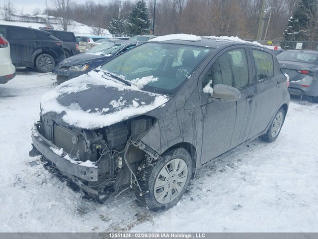 12551424 :رقم المزاد ، JTDKTUD35DD566178 vin ، 2013 Toyota Yaris Le مزاد بيع