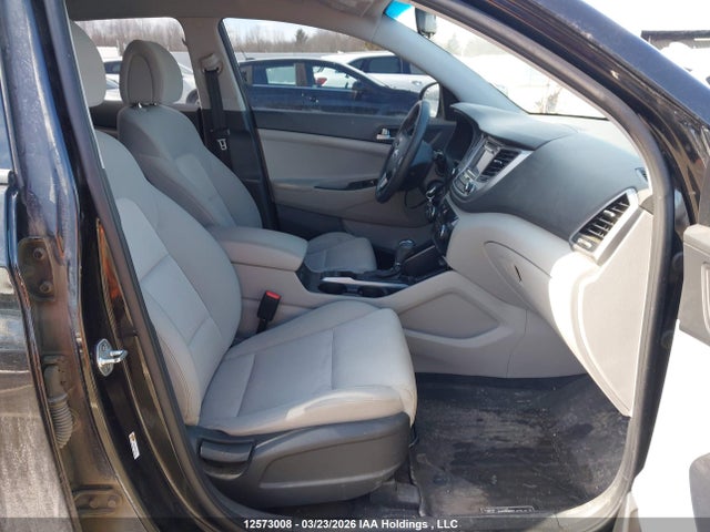 Продаж на аукціоні авто 2017 Hyundai Tucson Se, vin: KM8J2CA43HU578059, номер лоту: 12573008