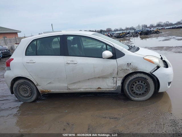 12573016 :رقم المزاد ، JTDKT4K3XB5330247 vin ، 2011 Toyota Yaris Le مزاد بيع
