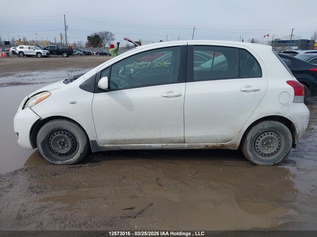 12573016 :رقم المزاد ، JTDKT4K3XB5330247 vin ، 2011 Toyota Yaris Le مزاد بيع