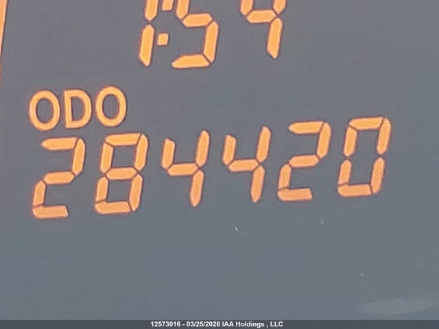12573016 :رقم المزاد ، JTDKT4K3XB5330247 vin ، 2011 Toyota Yaris Le مزاد بيع