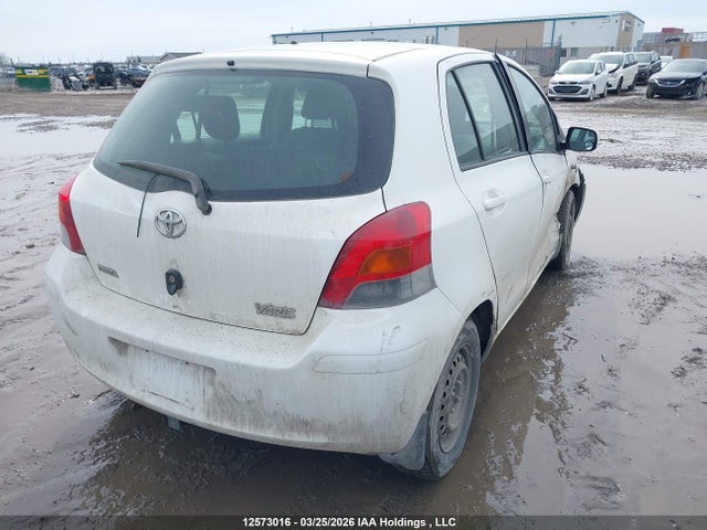12573016 :رقم المزاد ، JTDKT4K3XB5330247 vin ، 2011 Toyota Yaris Le مزاد بيع