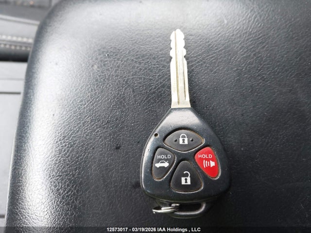 12573017 :رقم المزاد ، 4T1BF1FK8EU361719 vin ، 2014 Toyota Camry Se مزاد بيع