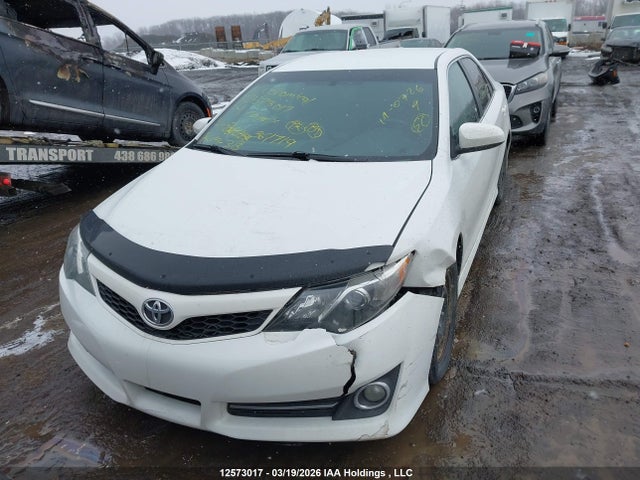 12573017 :رقم المزاد ، 4T1BF1FK8EU361719 vin ، 2014 Toyota Camry Se مزاد بيع