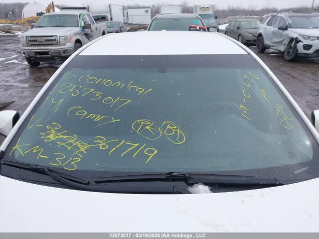 12573017 :رقم المزاد ، 4T1BF1FK8EU361719 vin ، 2014 Toyota Camry Se مزاد بيع