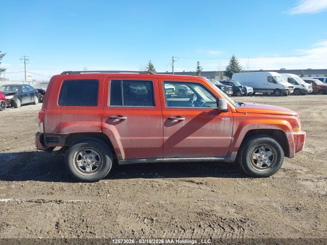 12573026 :رقم المزاد ، 1J8FT28W98D597636 vin ، 2008 Jeep Patriot Sport مزاد بيع