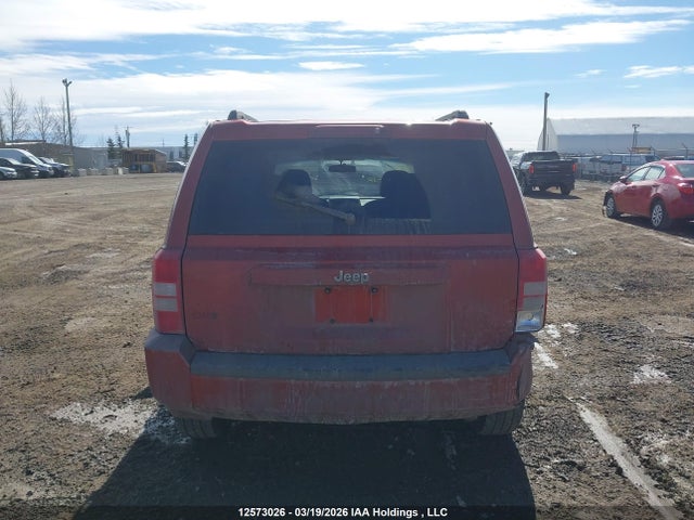 12573026 :رقم المزاد ، 1J8FT28W98D597636 vin ، 2008 Jeep Patriot Sport مزاد بيع